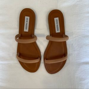 NWT Steve Madden Myla flat sandals
